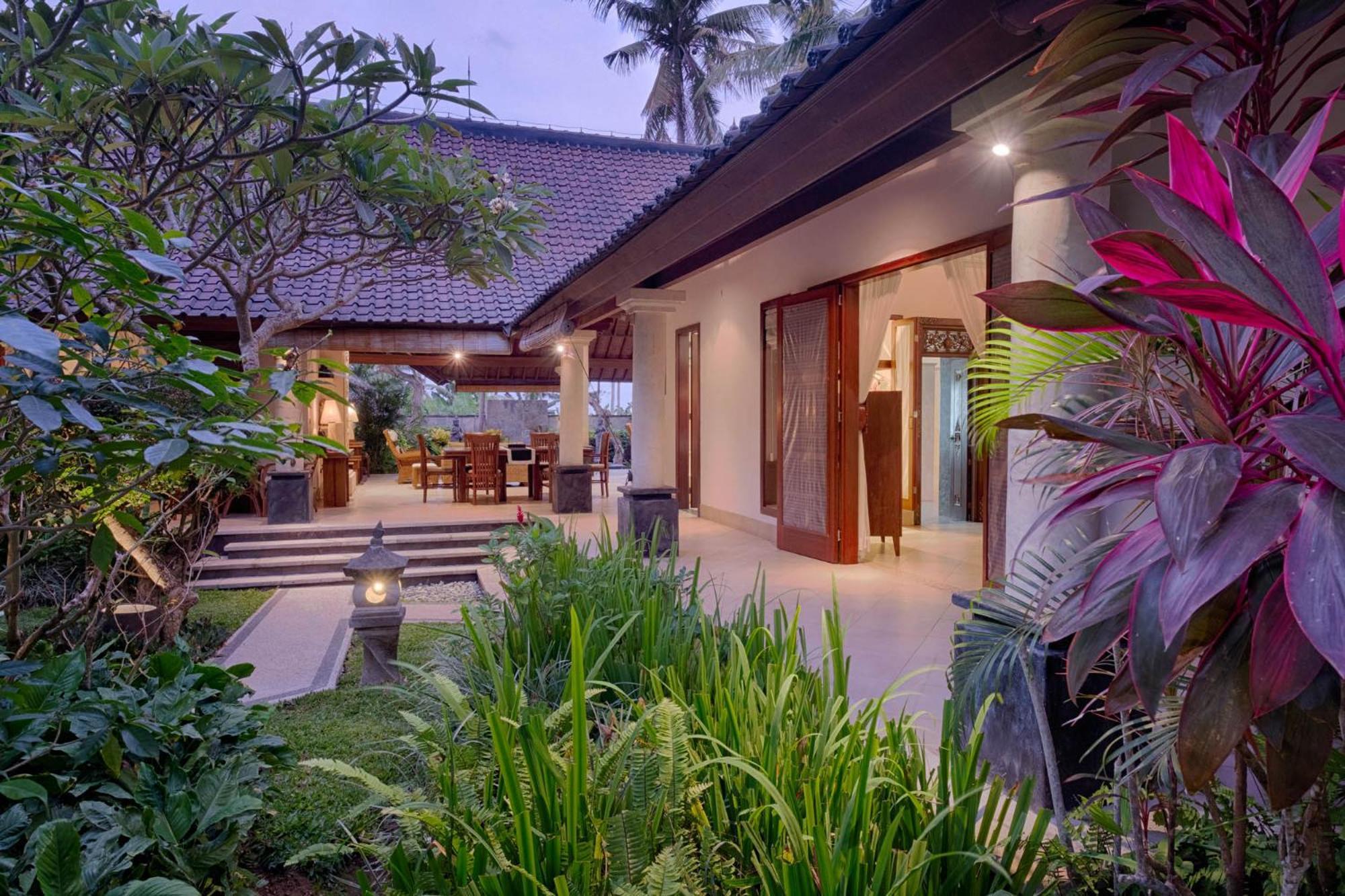 Kutus Kutus Saba Beach Villa Yogyakarta Exteriér fotografie