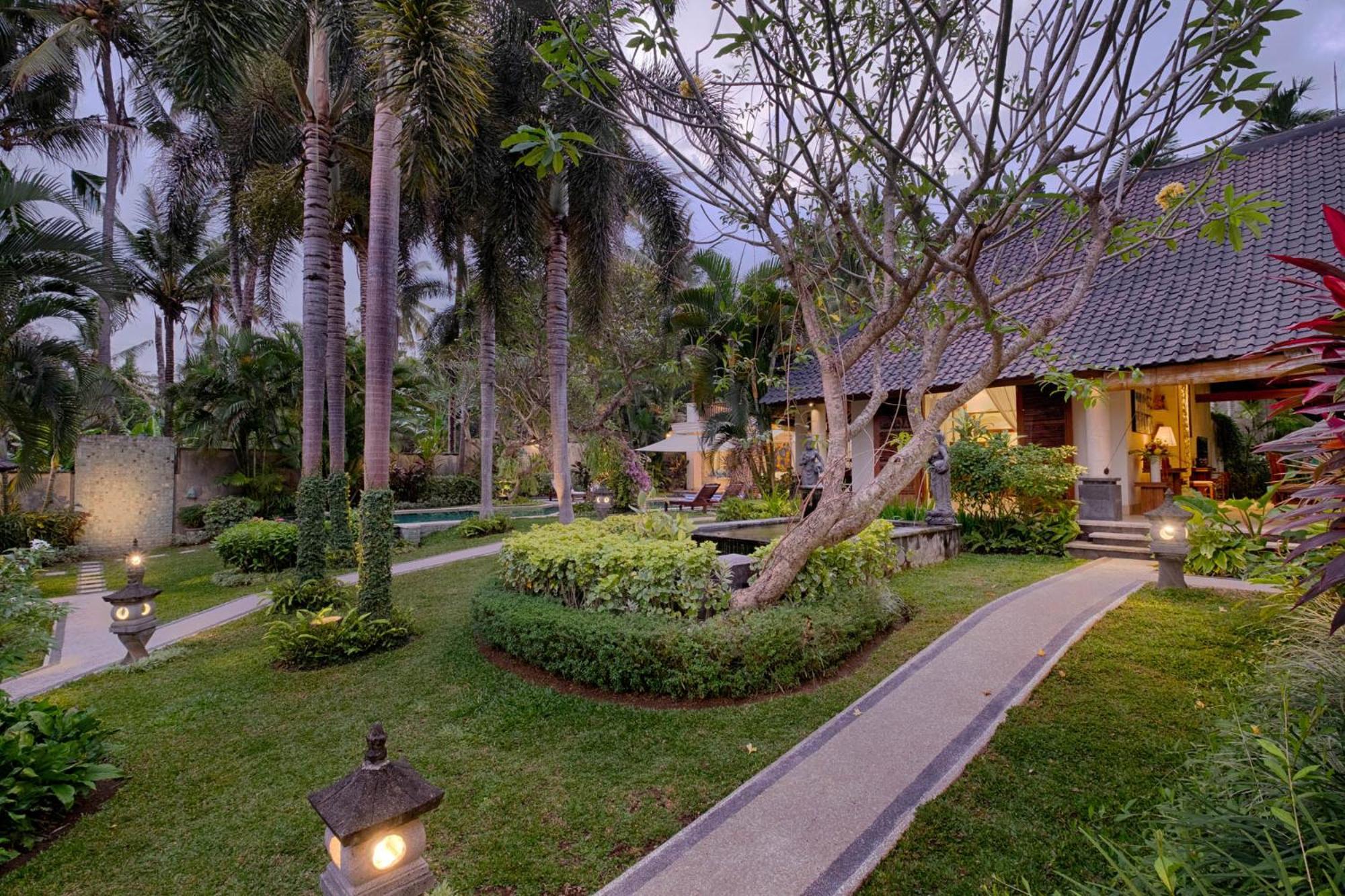 Kutus Kutus Saba Beach Villa Yogyakarta Exteriér fotografie