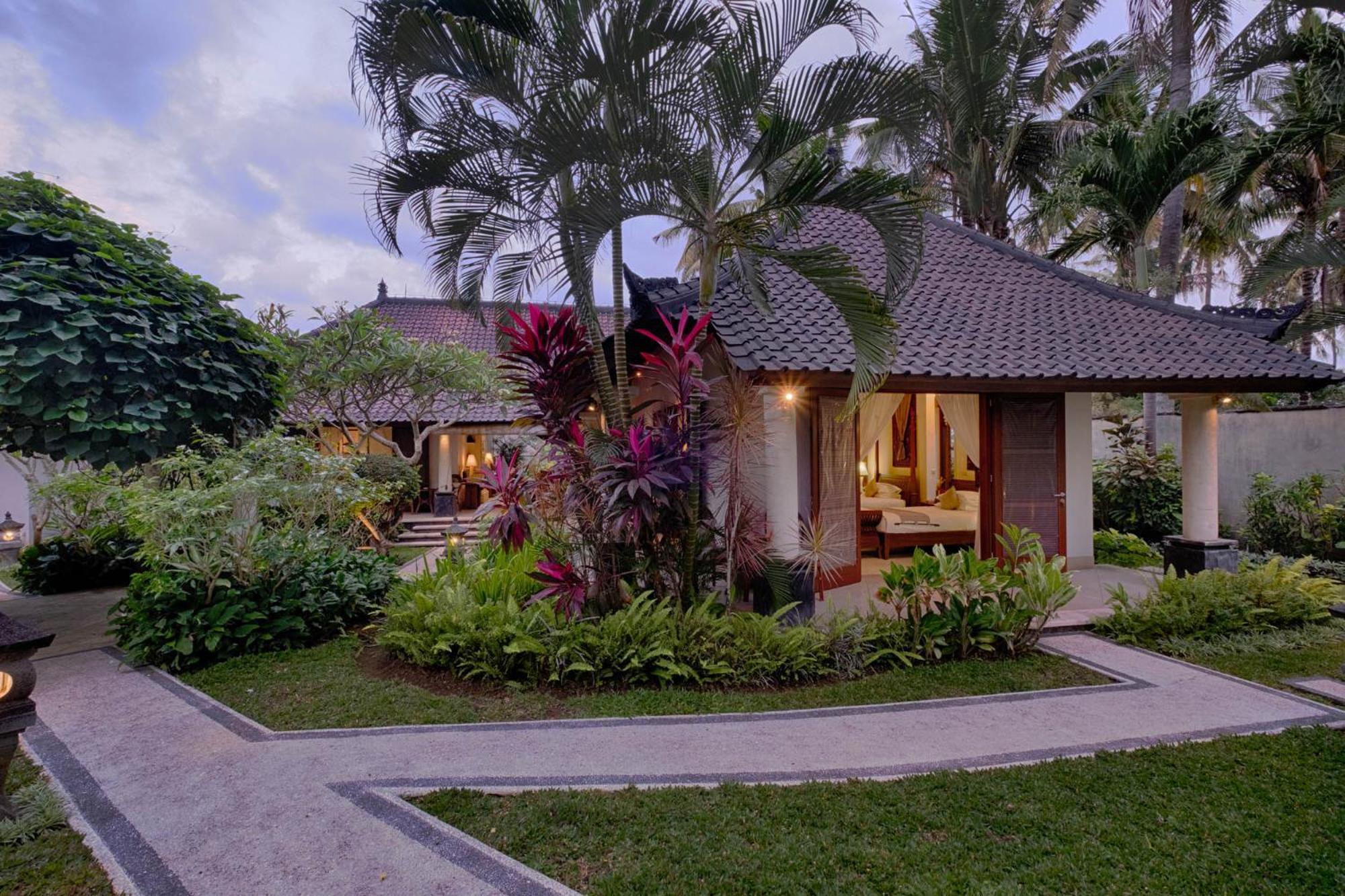 Kutus Kutus Saba Beach Villa Yogyakarta Exteriér fotografie