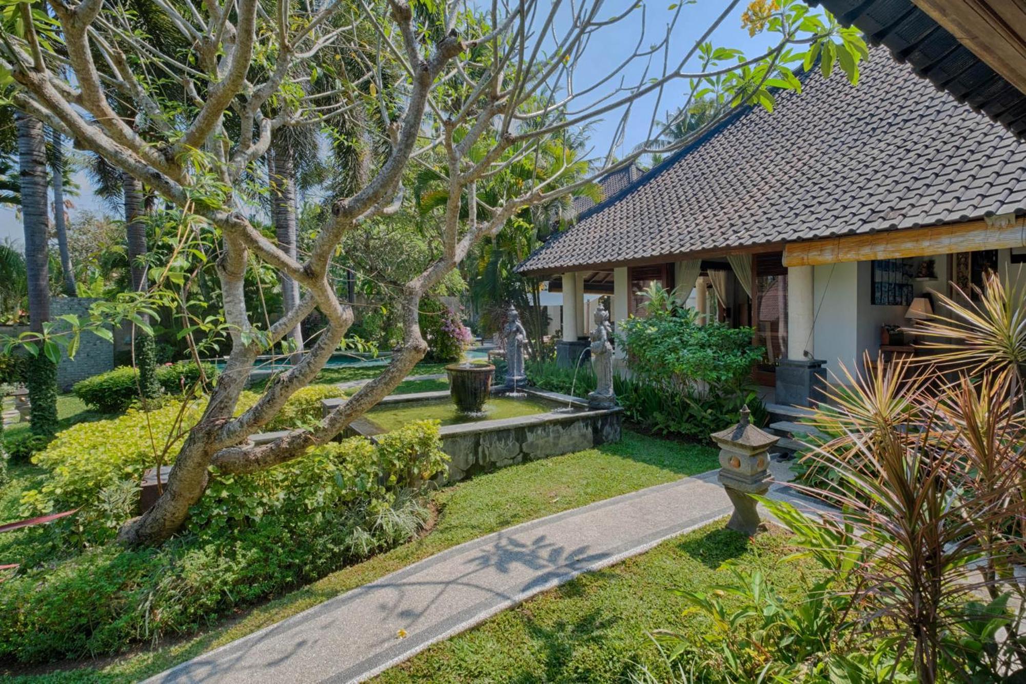 Kutus Kutus Saba Beach Villa Yogyakarta Exteriér fotografie
