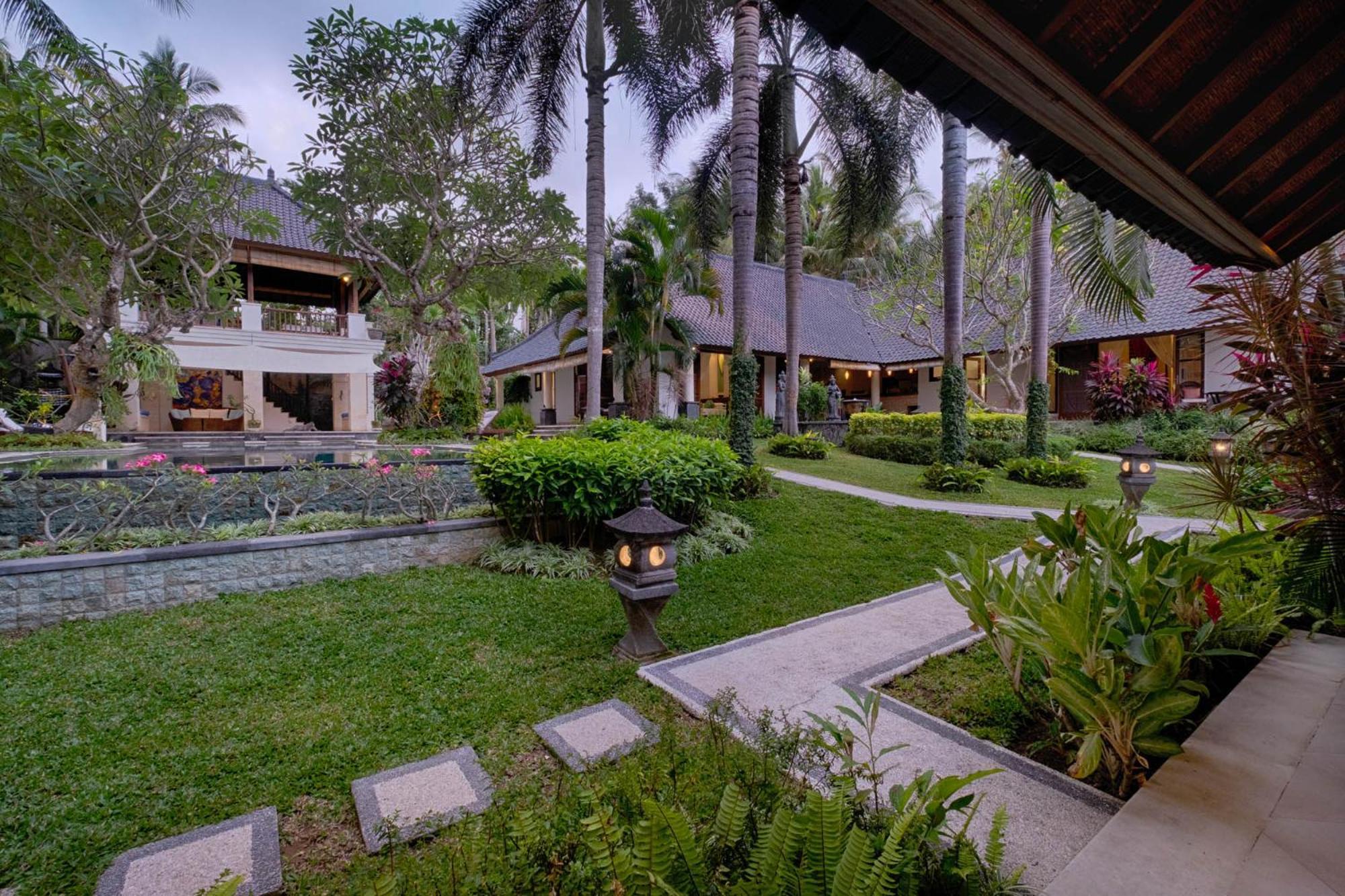 Kutus Kutus Saba Beach Villa Yogyakarta Exteriér fotografie