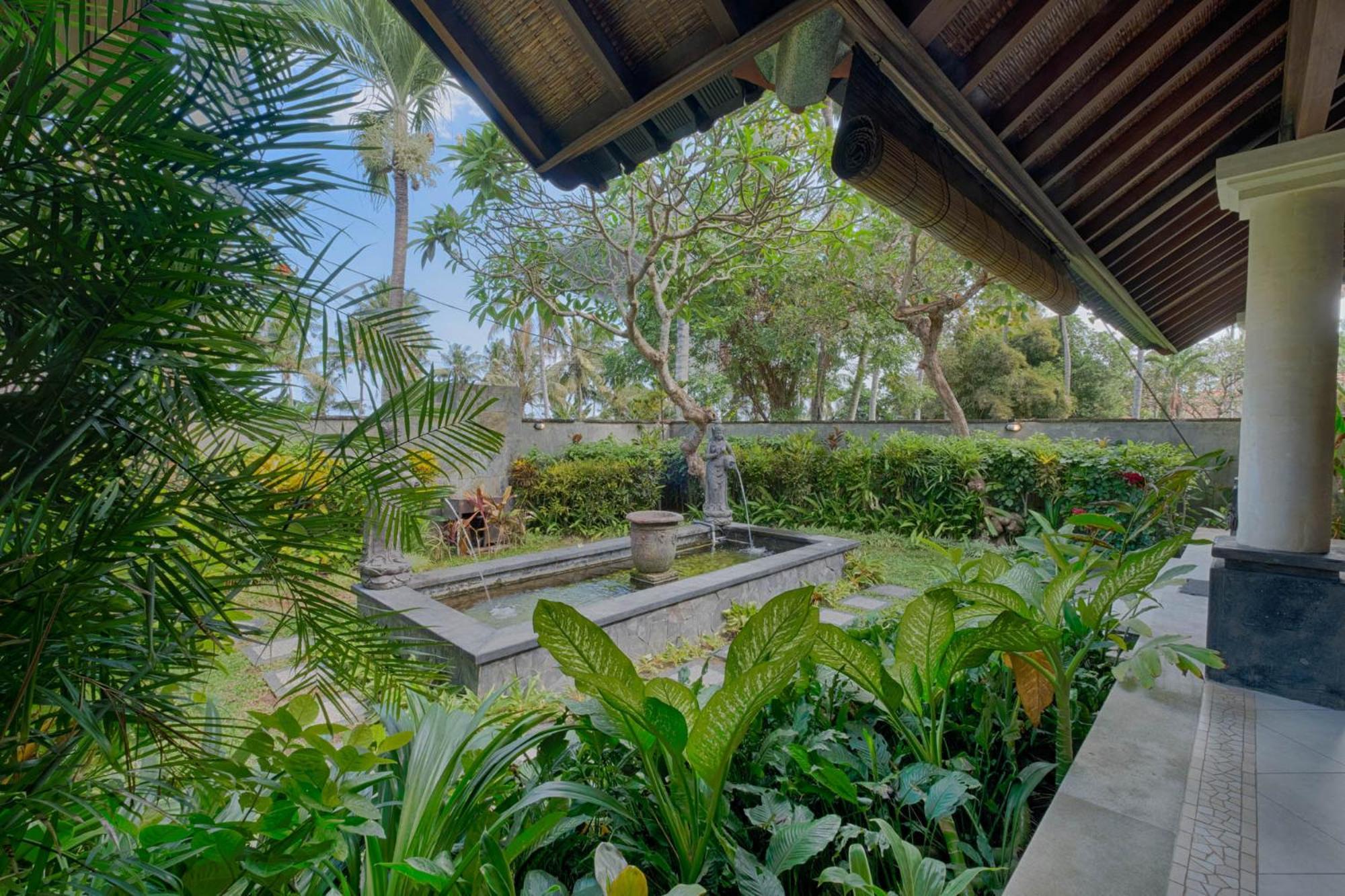 Kutus Kutus Saba Beach Villa Yogyakarta Exteriér fotografie