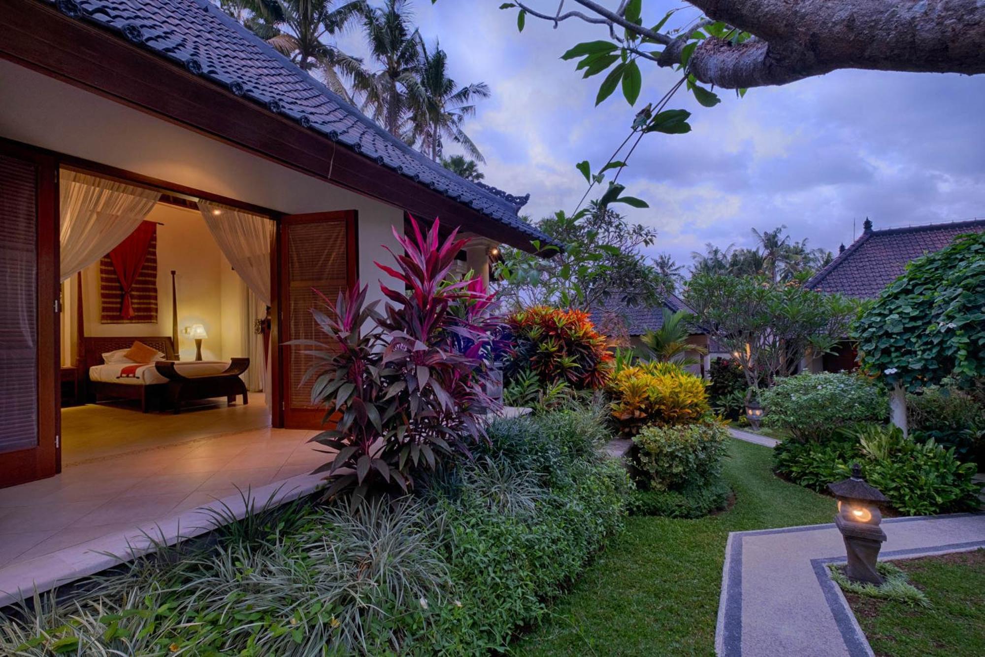 Kutus Kutus Saba Beach Villa Yogyakarta Exteriér fotografie