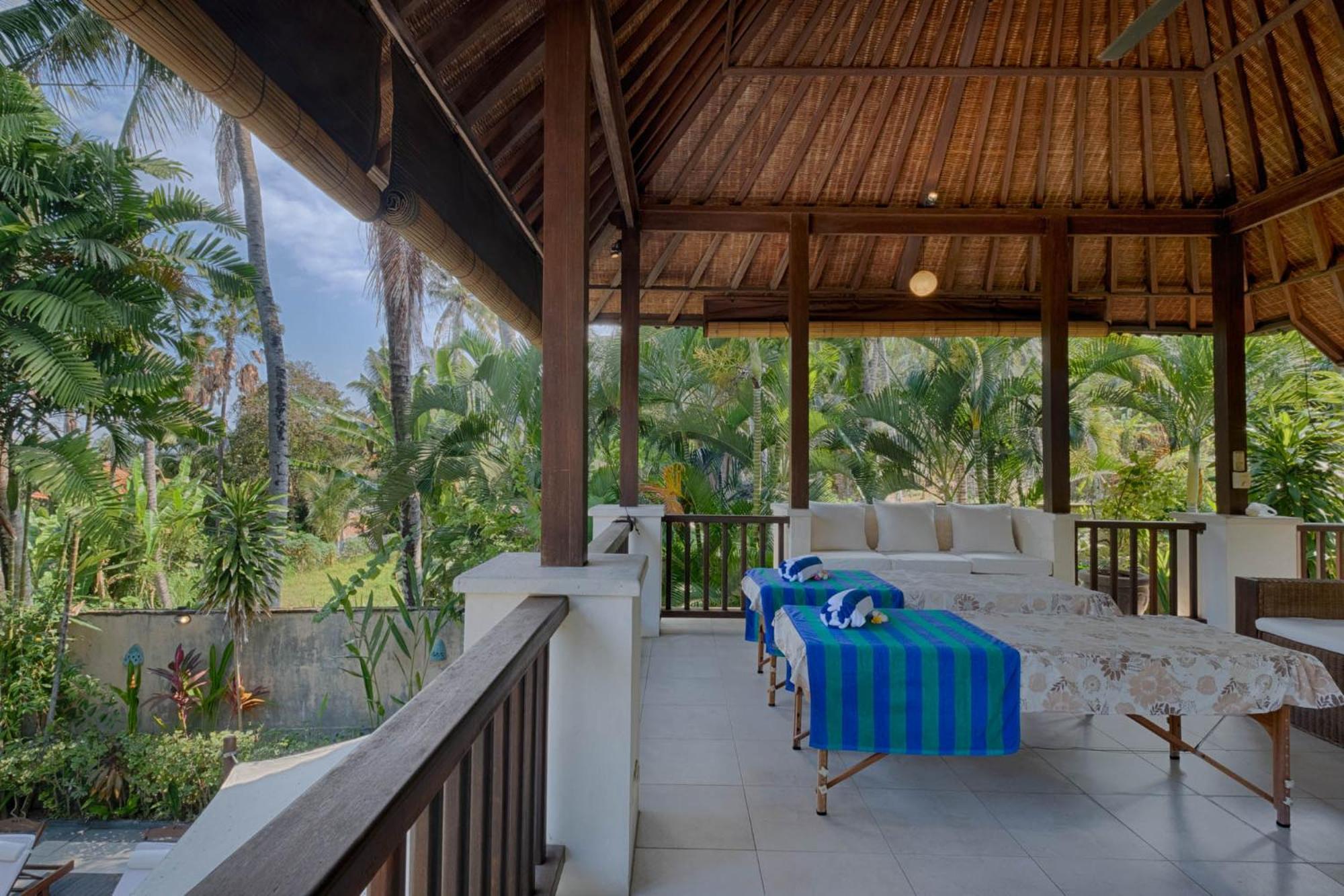 Kutus Kutus Saba Beach Villa Yogyakarta Exteriér fotografie